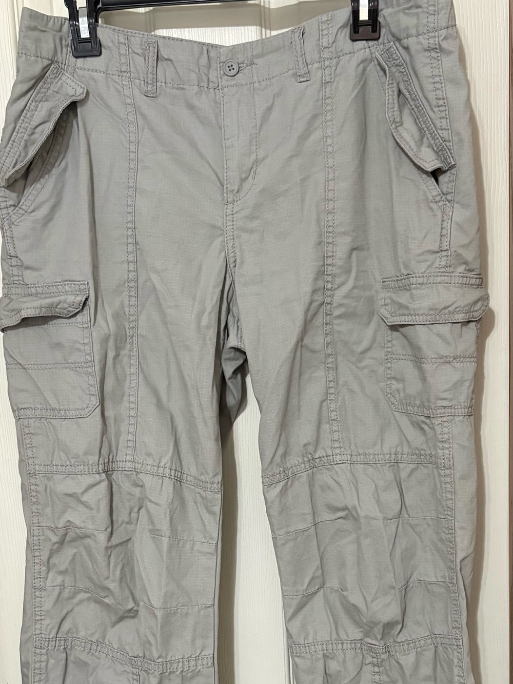 H&M women’s lightweight Cargo Pants sz 10